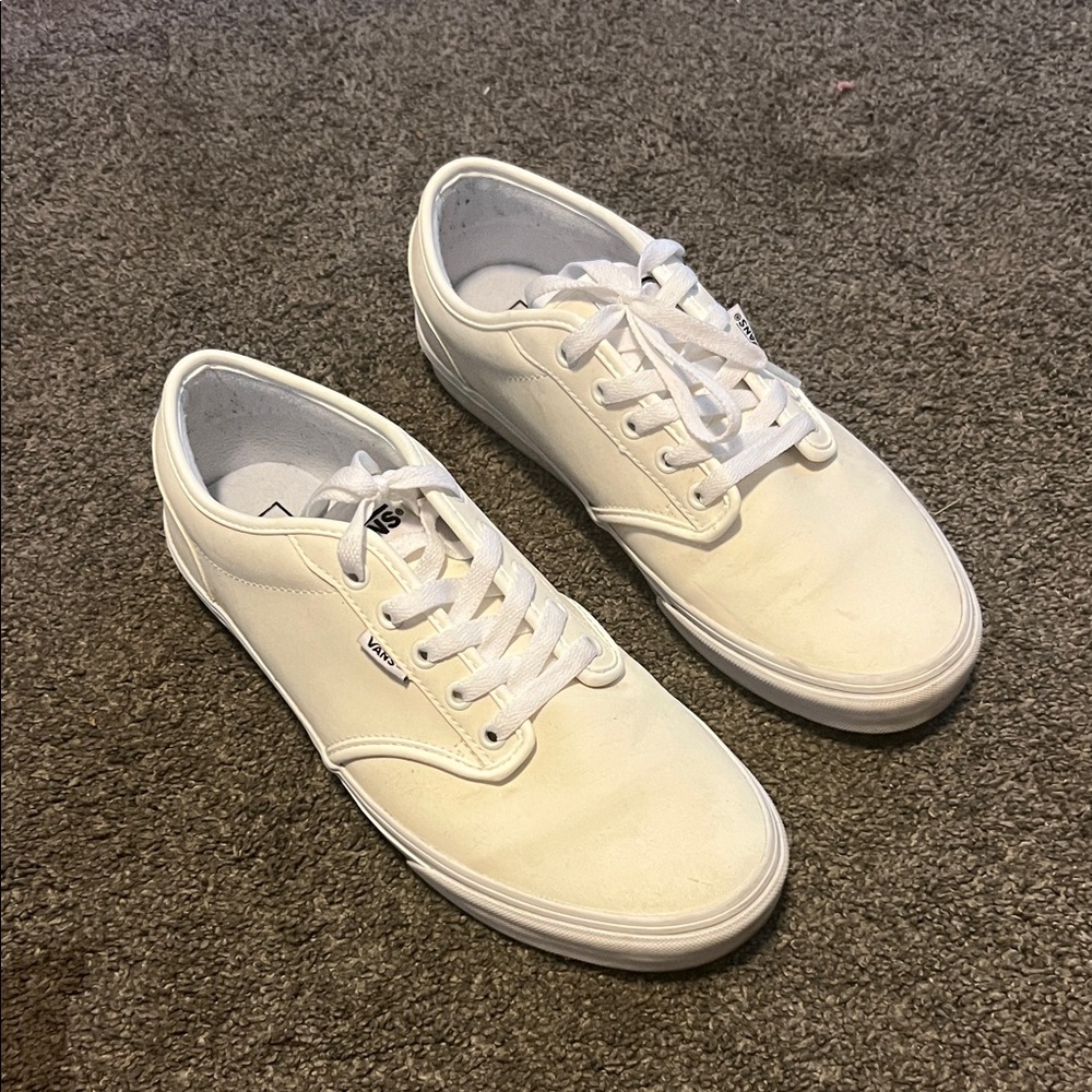 Vans Men's Classic White leather Lace-Up Sneakers